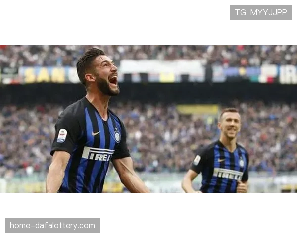 圣保罗罗杰-马查多4-2-3-1体系 达米安-博巴迪利亚中场控制